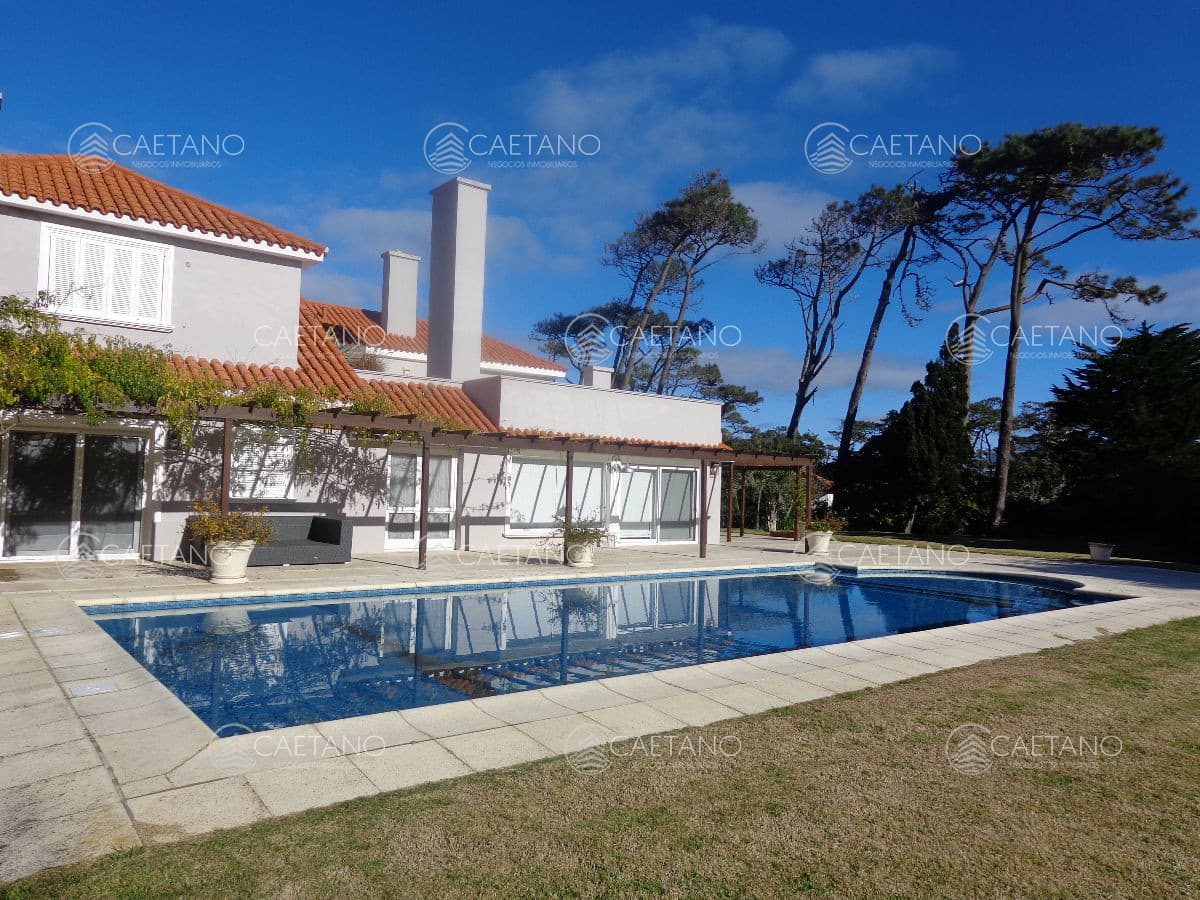 Casa en Venta y Alquiler Temporal en Punta del Este, Brava — foto 2