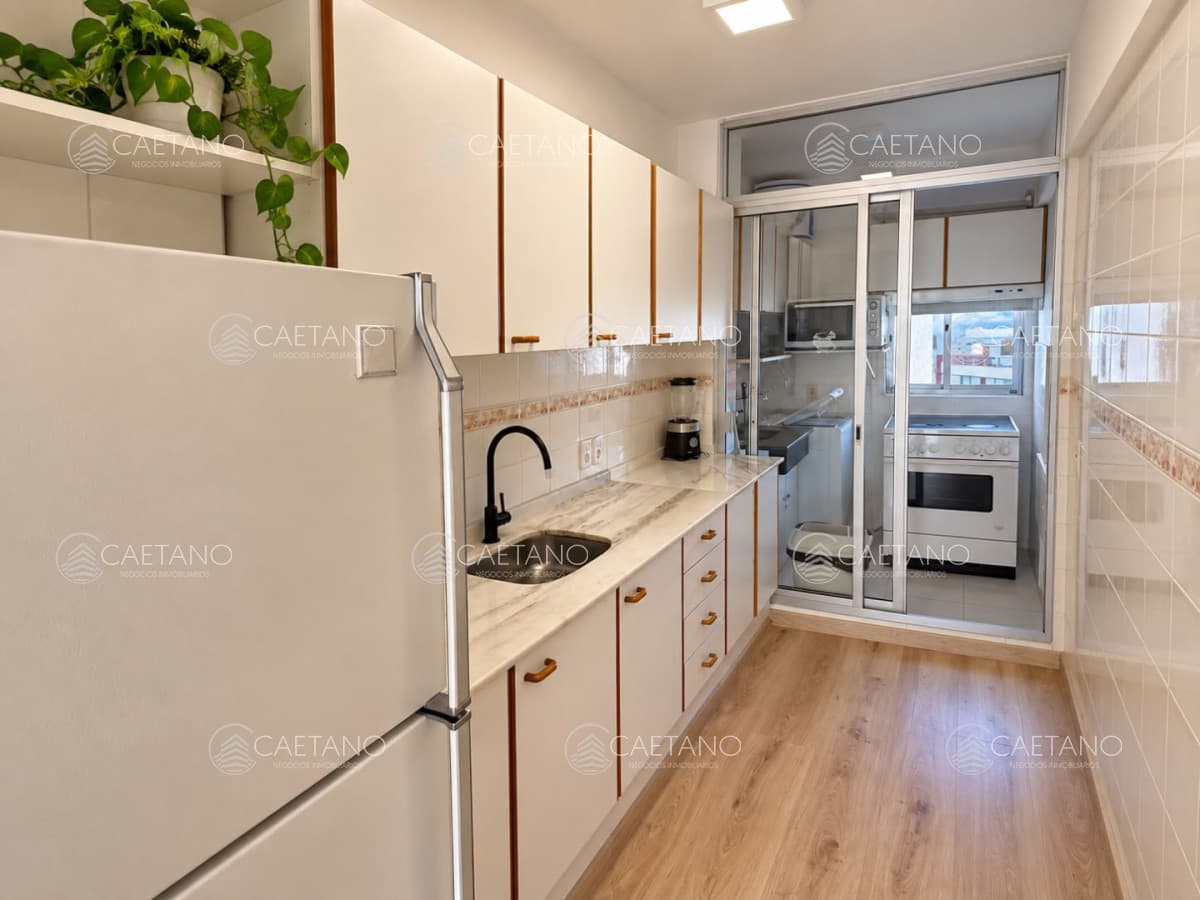 departamento 3 dormitorios con vista a playa mansa en alquiler — foto 3