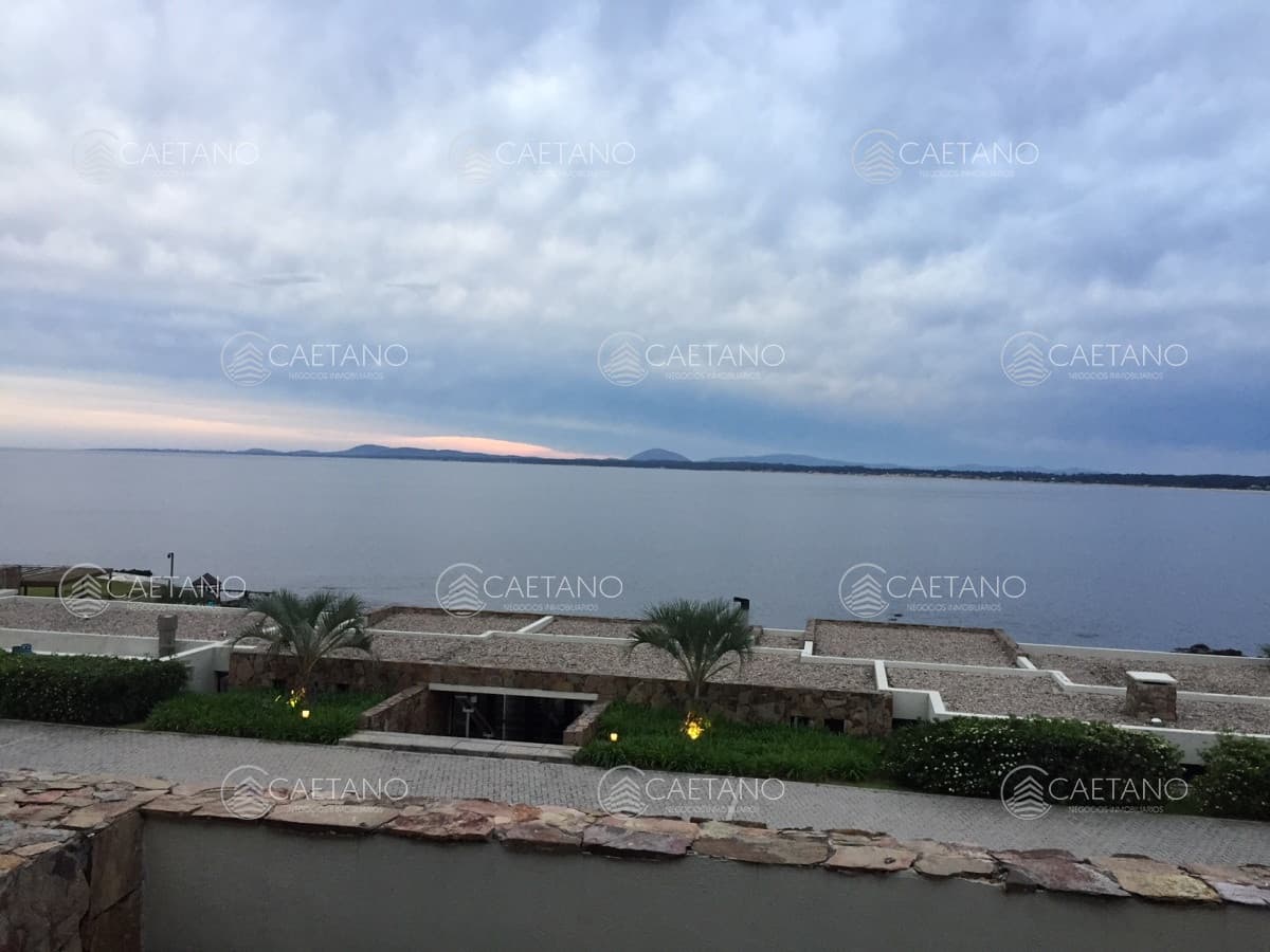 Apartamento en alquiler en Punta Ballena