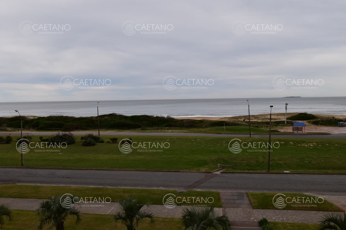 Le Parc Punta del Este en Alquiler tres dormitorios — foto 2
