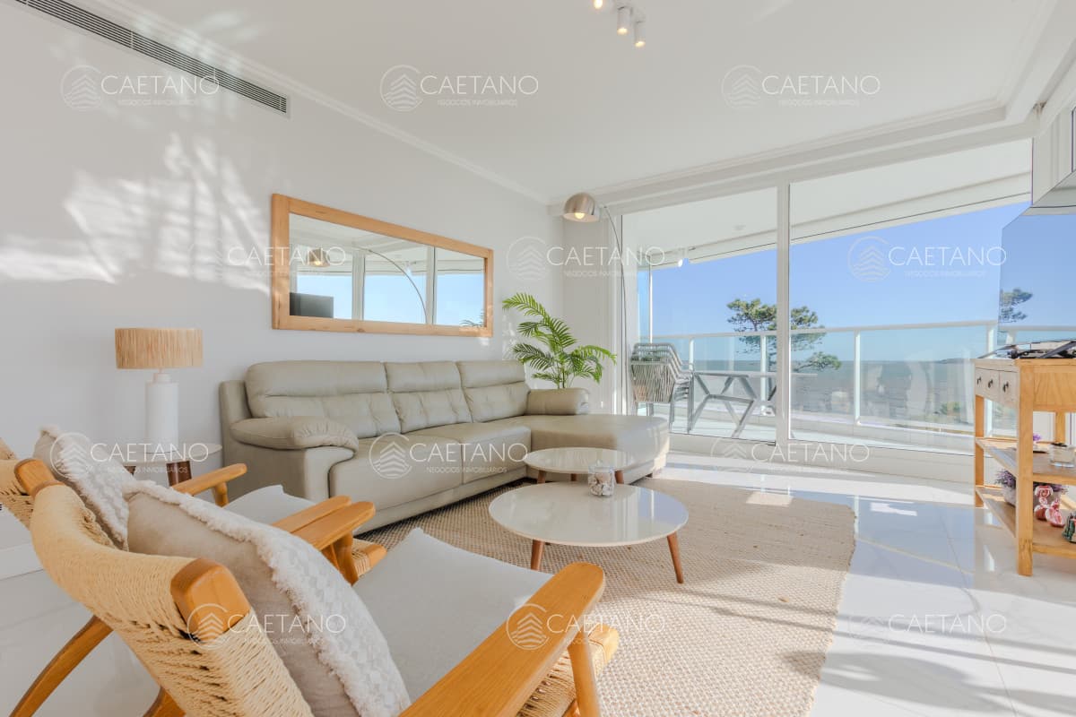 Apartamento de tres dormitorios en suites en Paramount Smart Tower en Venta — foto 2