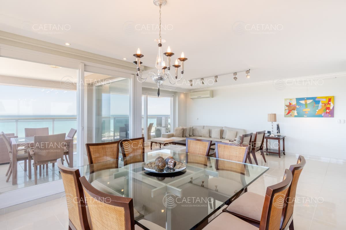 Apartamento de Tres dormitorios y servicio en venta Le Jardin — foto 2