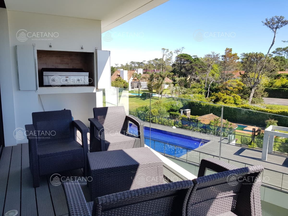 Apartamento en Alquiler Anual Frente al Mar — foto 2
