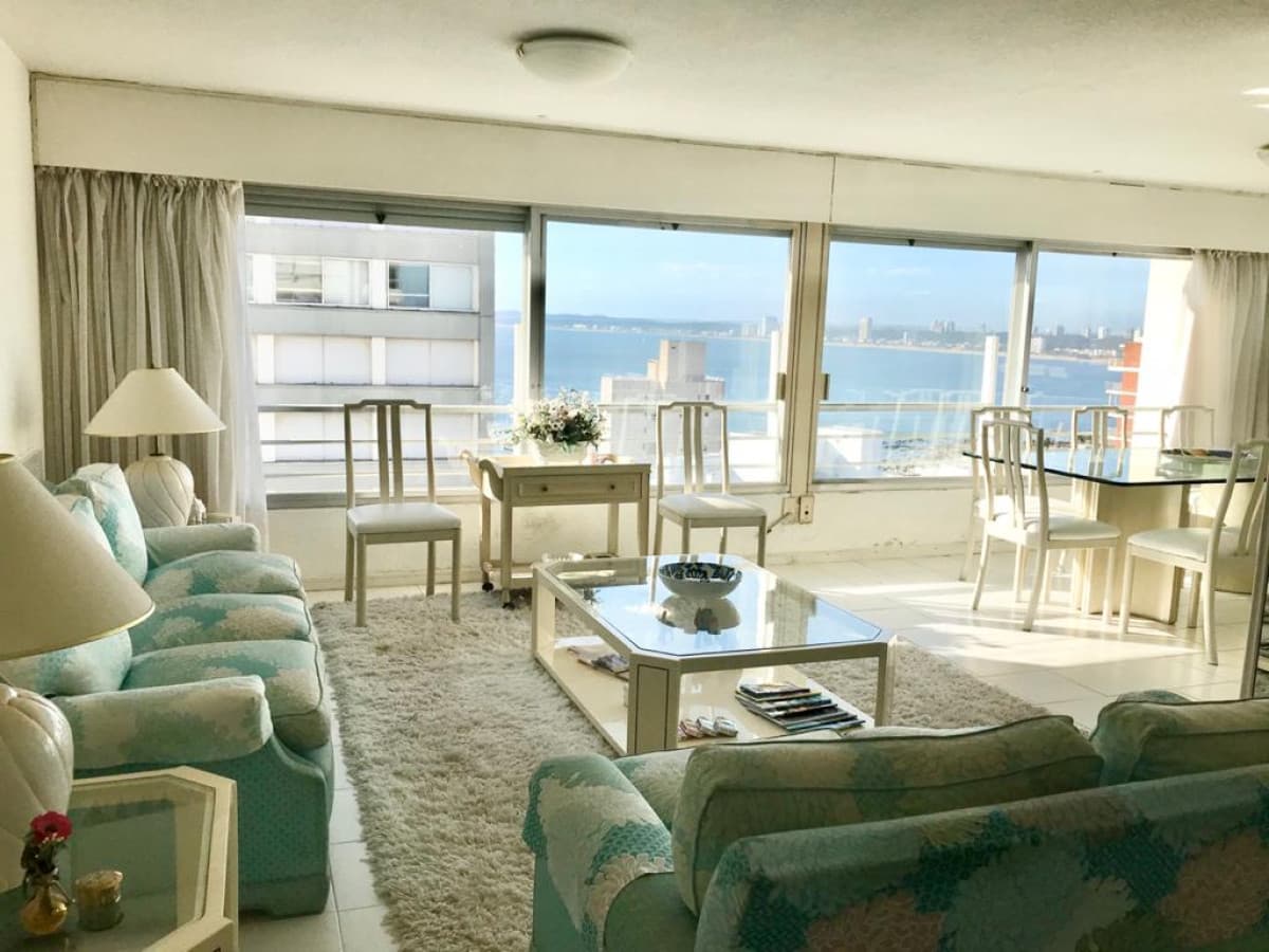 Apartamento en Península con vista al mar 3 dormitorios + dependencia