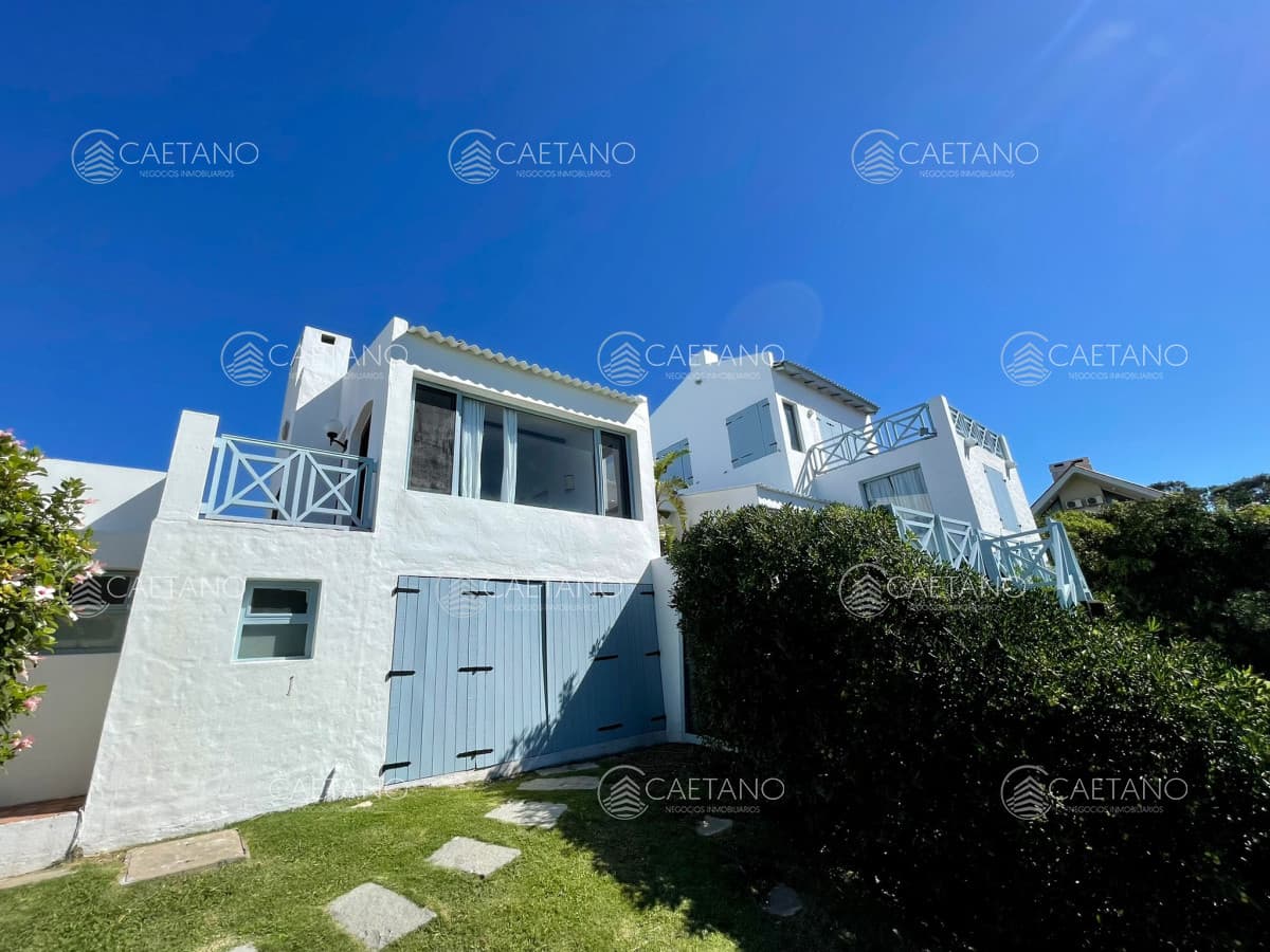 Casa En Venta Frente al Mar Playa Montoya — foto 2