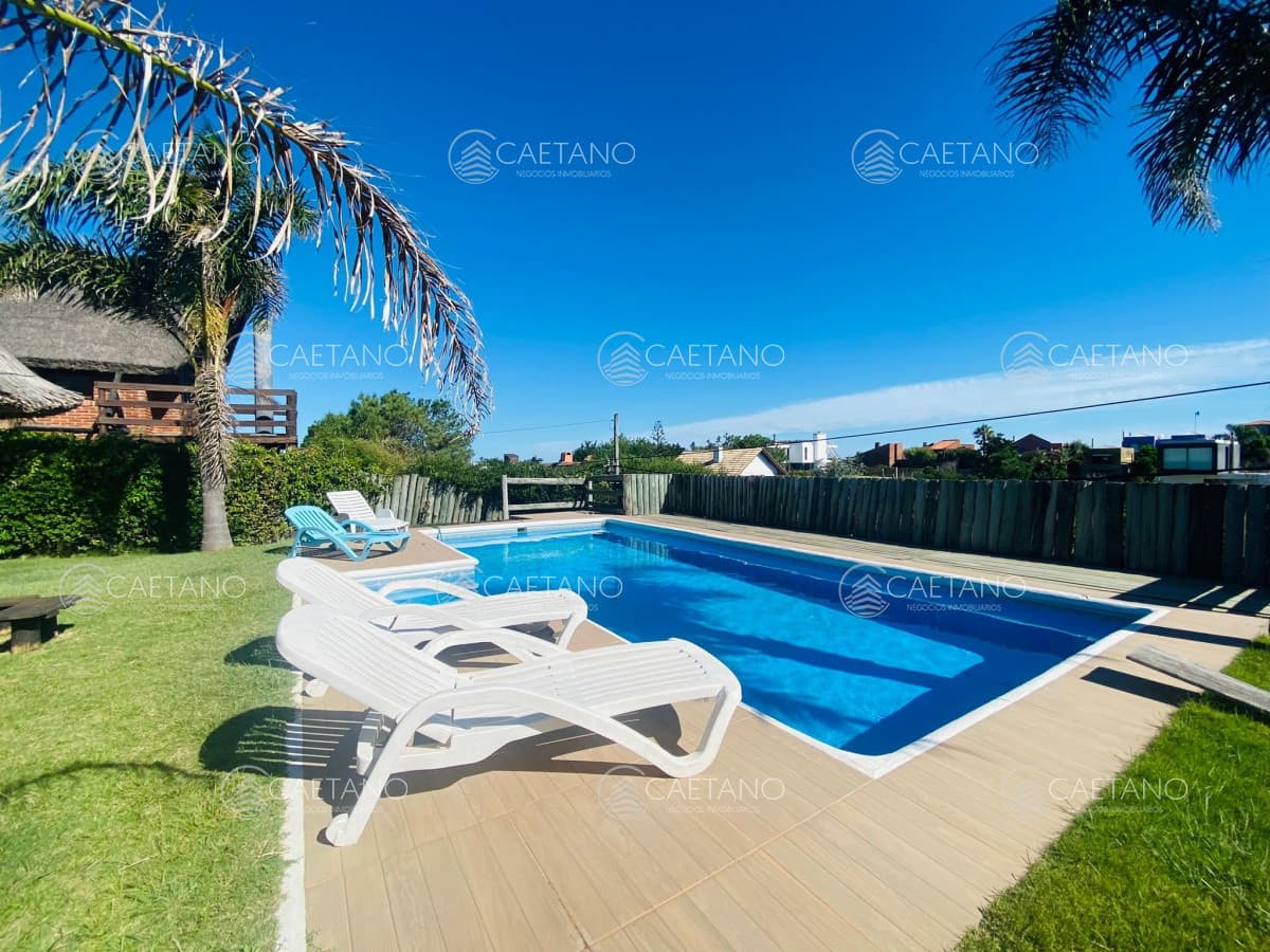 Casa en Alquiler a media cuadra de la playa Cuatro Suites — foto 2