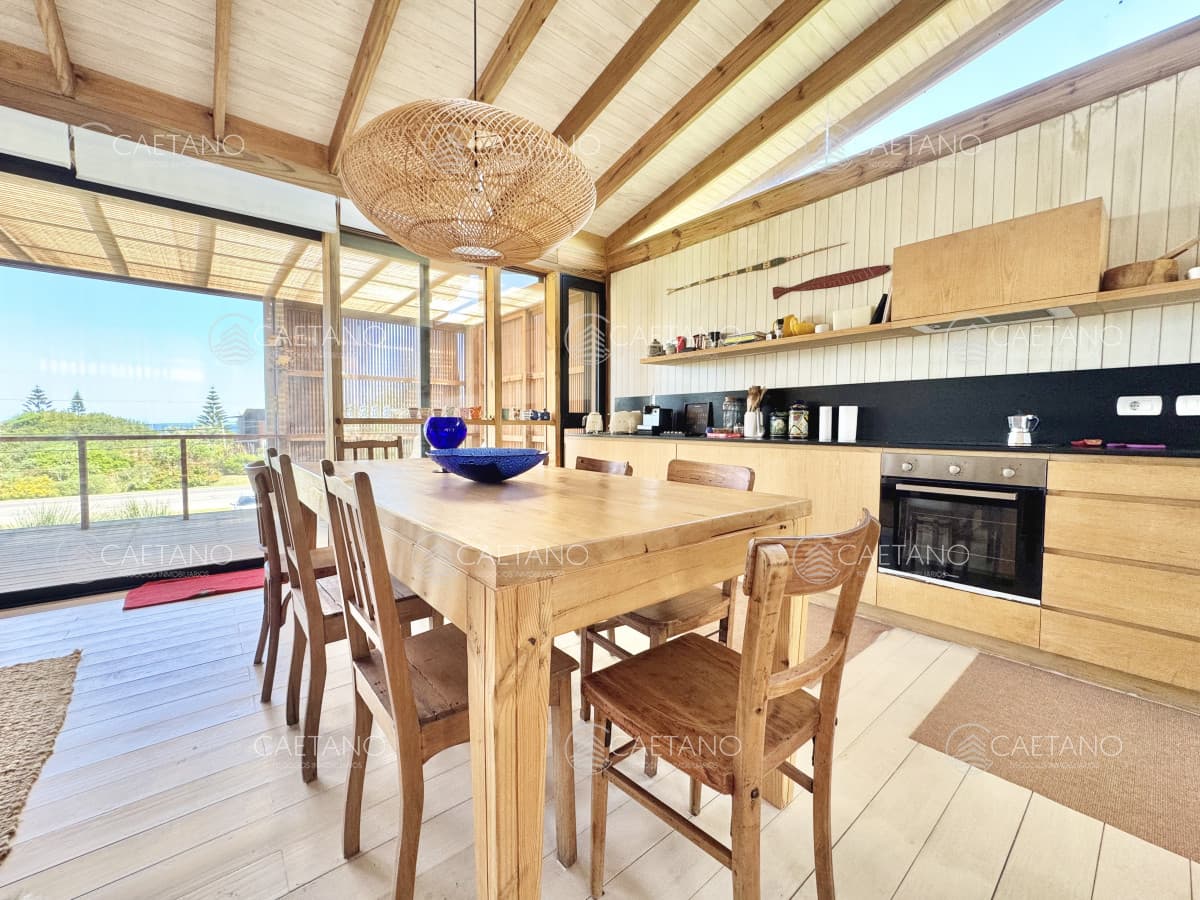 Casa en Venta y Alquiler Tres Dormitorios Frente al Mar — foto 3
