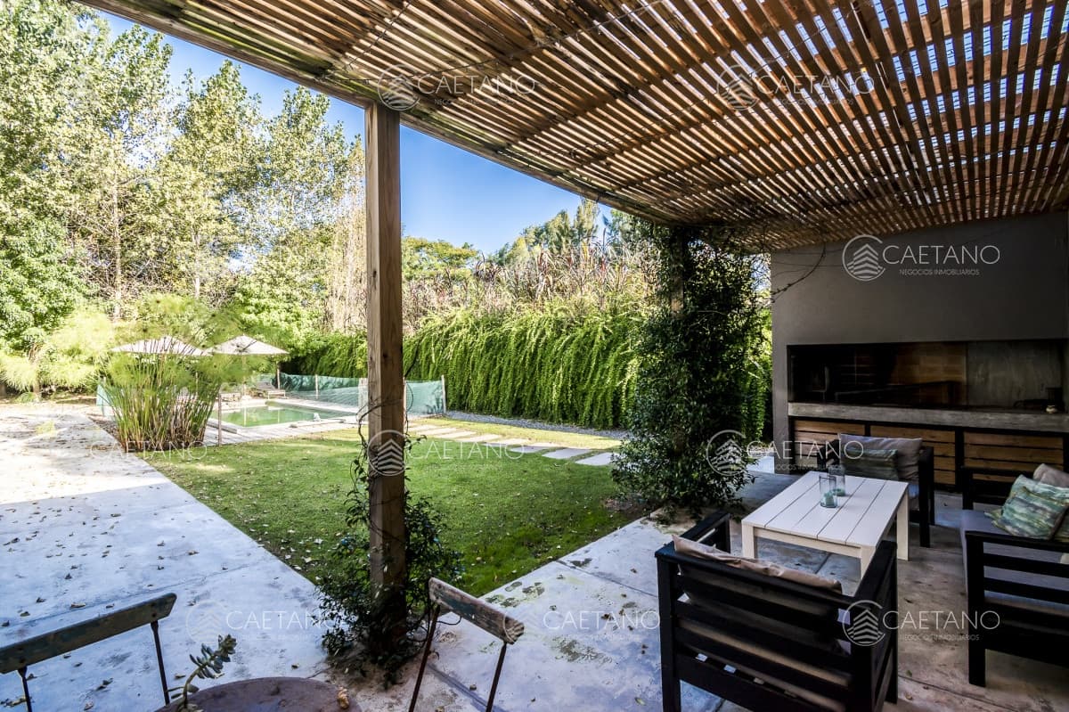 Excelente casa de estilo Minimalista en Barrio Privado La Arbolada — foto 2