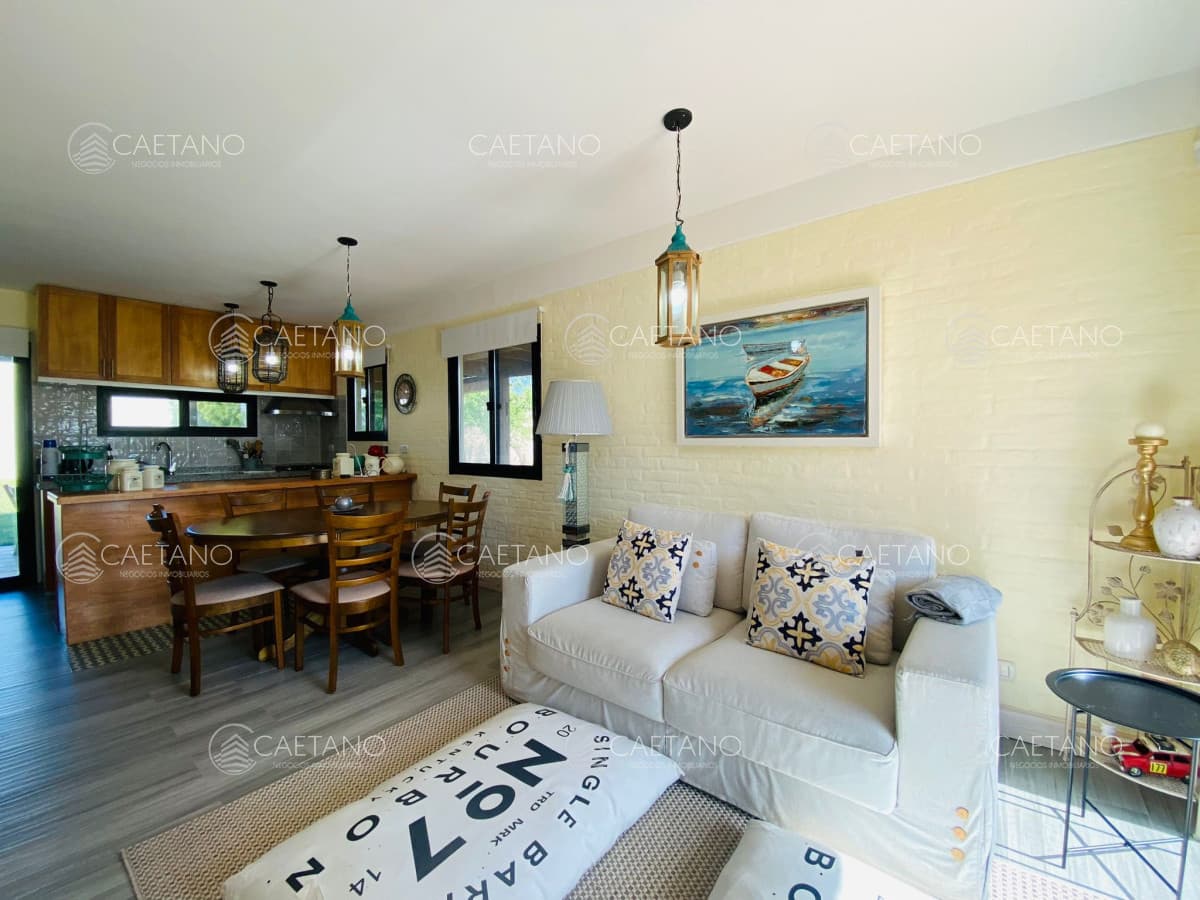 Casa de dos dormitorios en alquiler en La Barra — foto 3