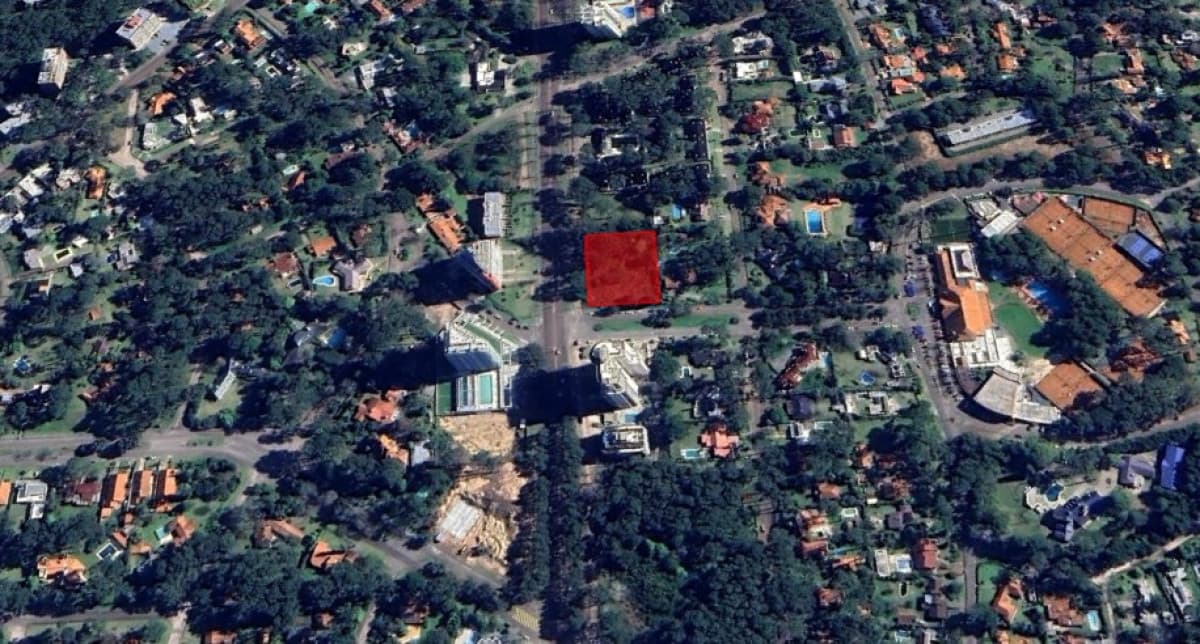 Terreno de gran metraje en venta en Roosevelt , Punta del Este.