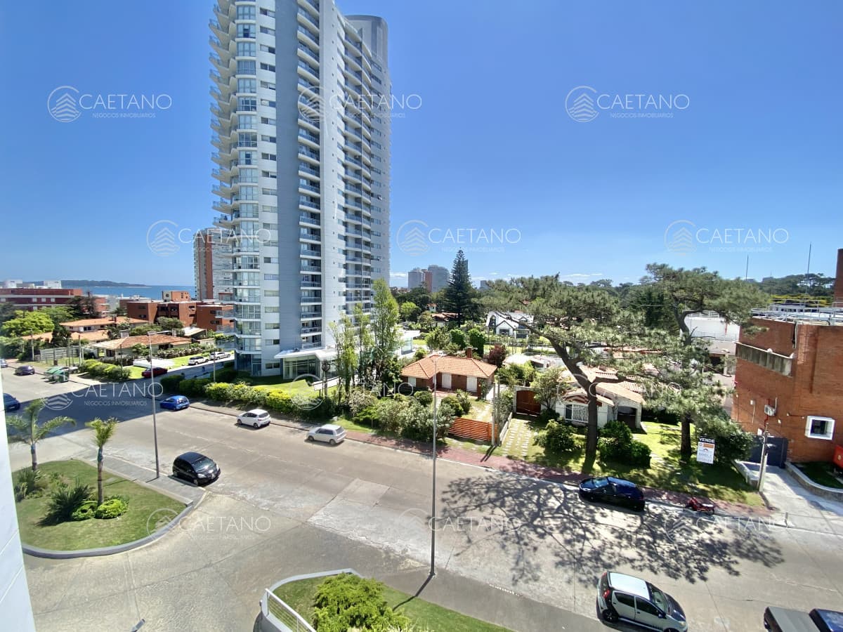 Apartamento en alquiler temporal 2 Dormitorios 2 Baños en Miami Boulevard II