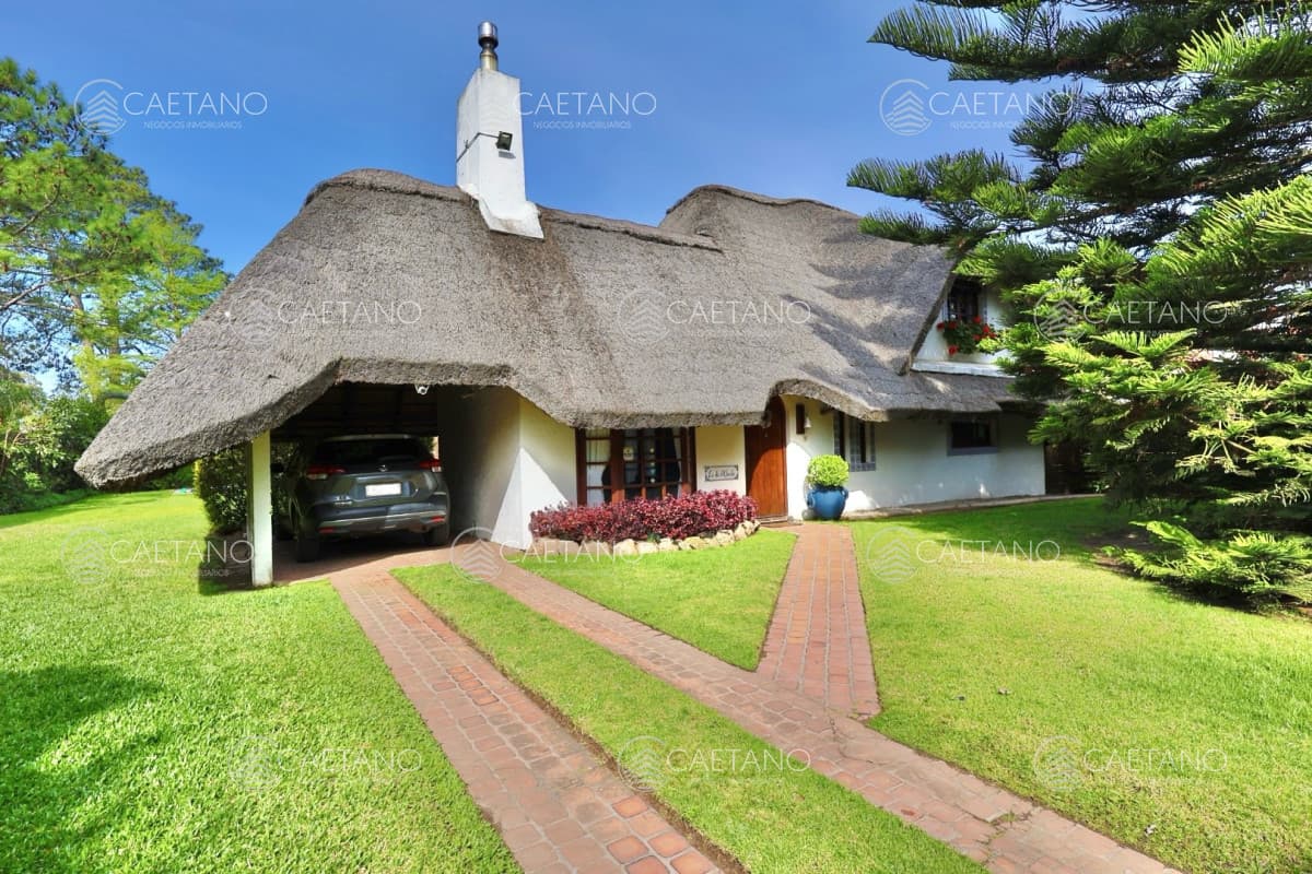 Casa en Pinares, 3 dormitorios alquiler anual o temporada — foto 3
