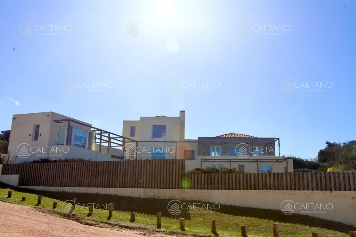 Casa en alquiler en Manantiales