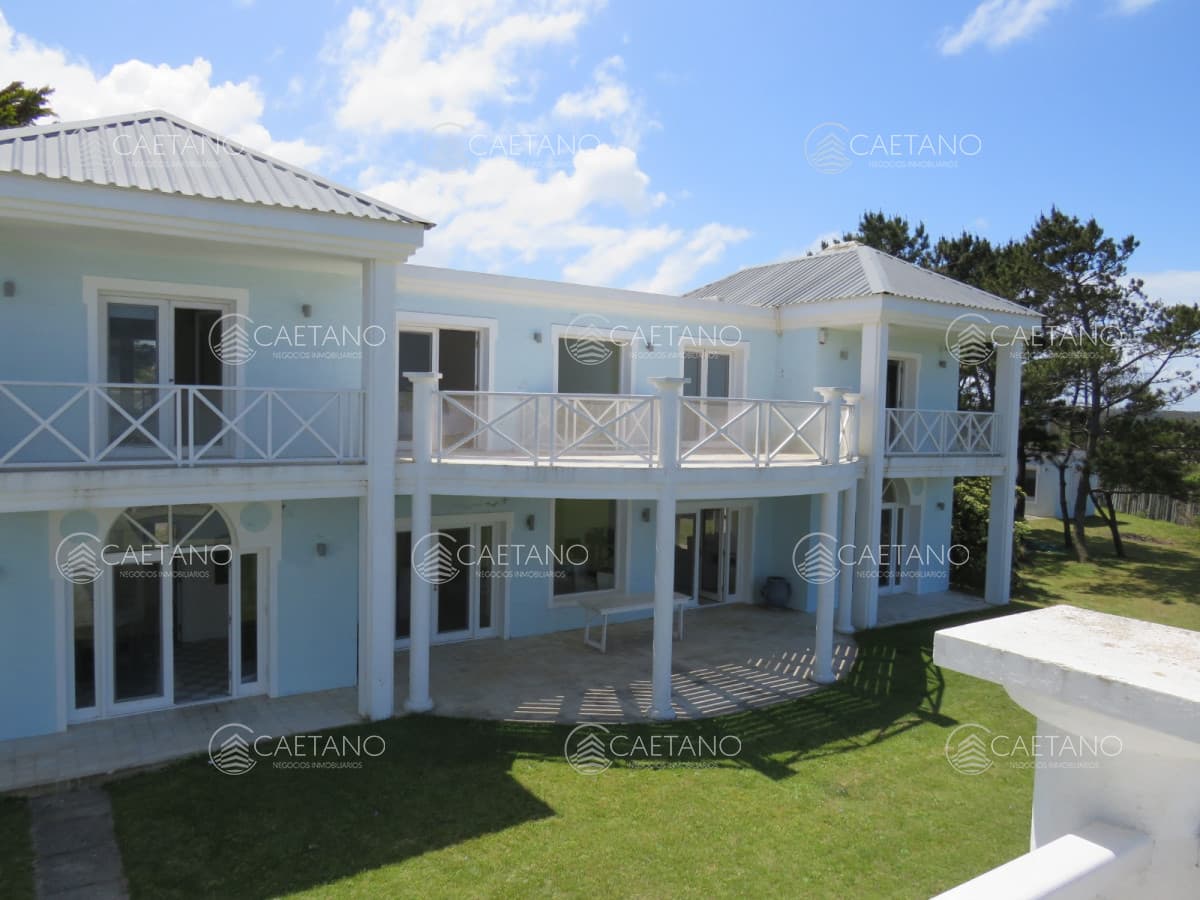 Hermosa casa a la venta ,amplia,comoda,cerca de todo.