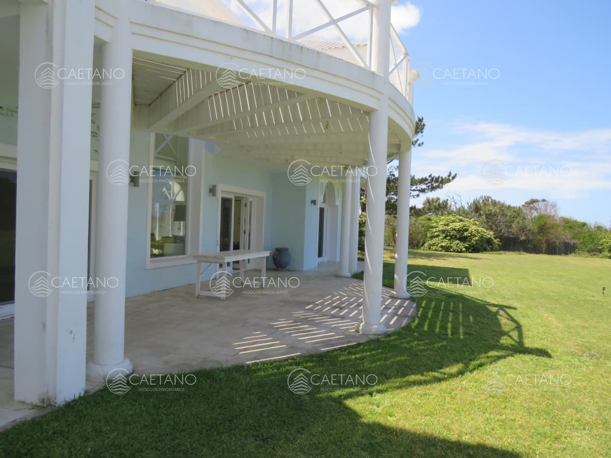 Hermosa casa a la venta ,amplia,comoda,cerca de todo. — foto 2