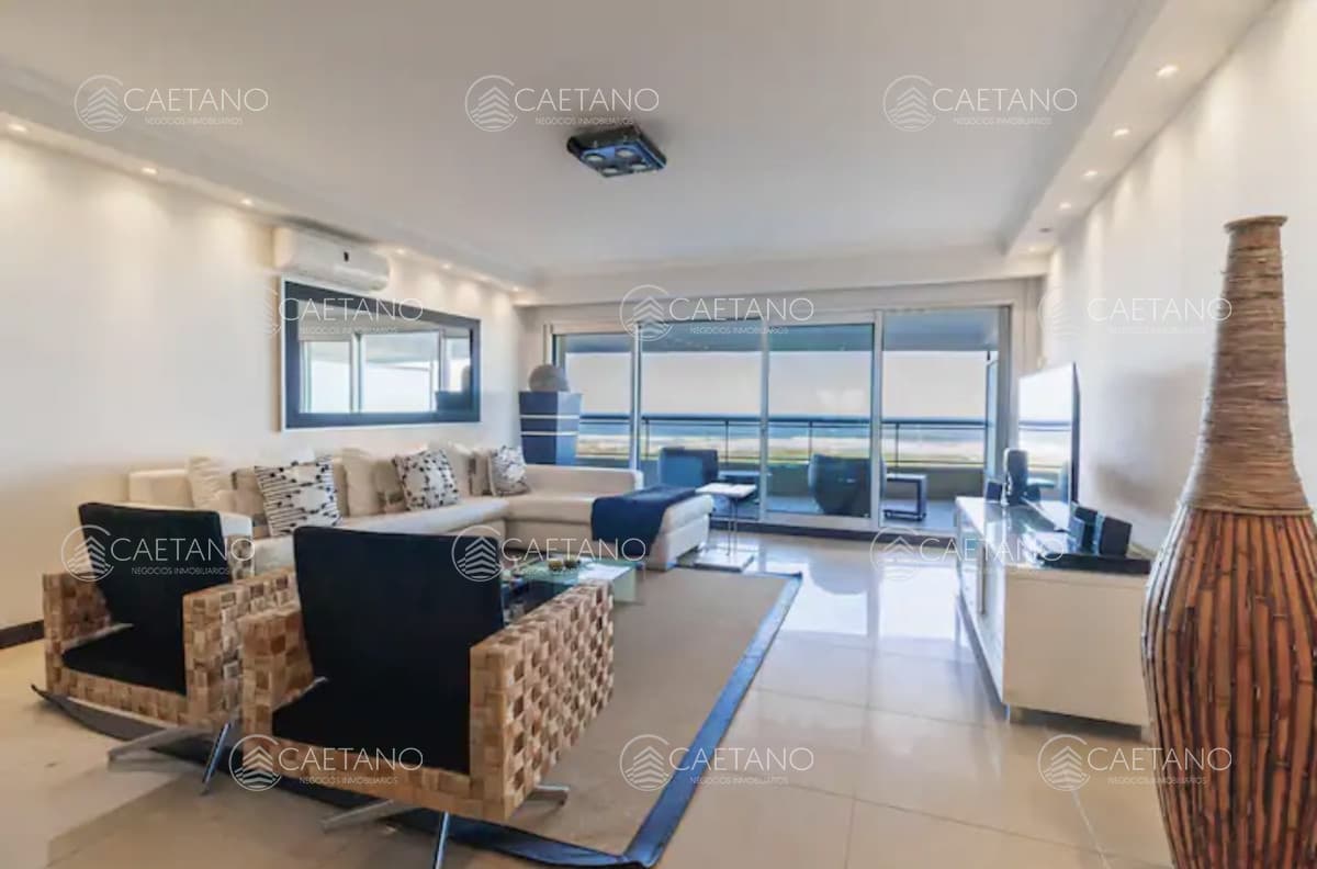 Alquiler apartamento en Punta del Este con espectacular vista al Mar - 4 dormitorios — foto 2