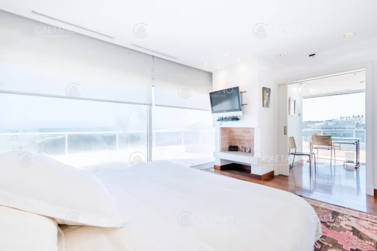 Venta duplex 4 dormitorios playa brava Punta del Este — foto 3