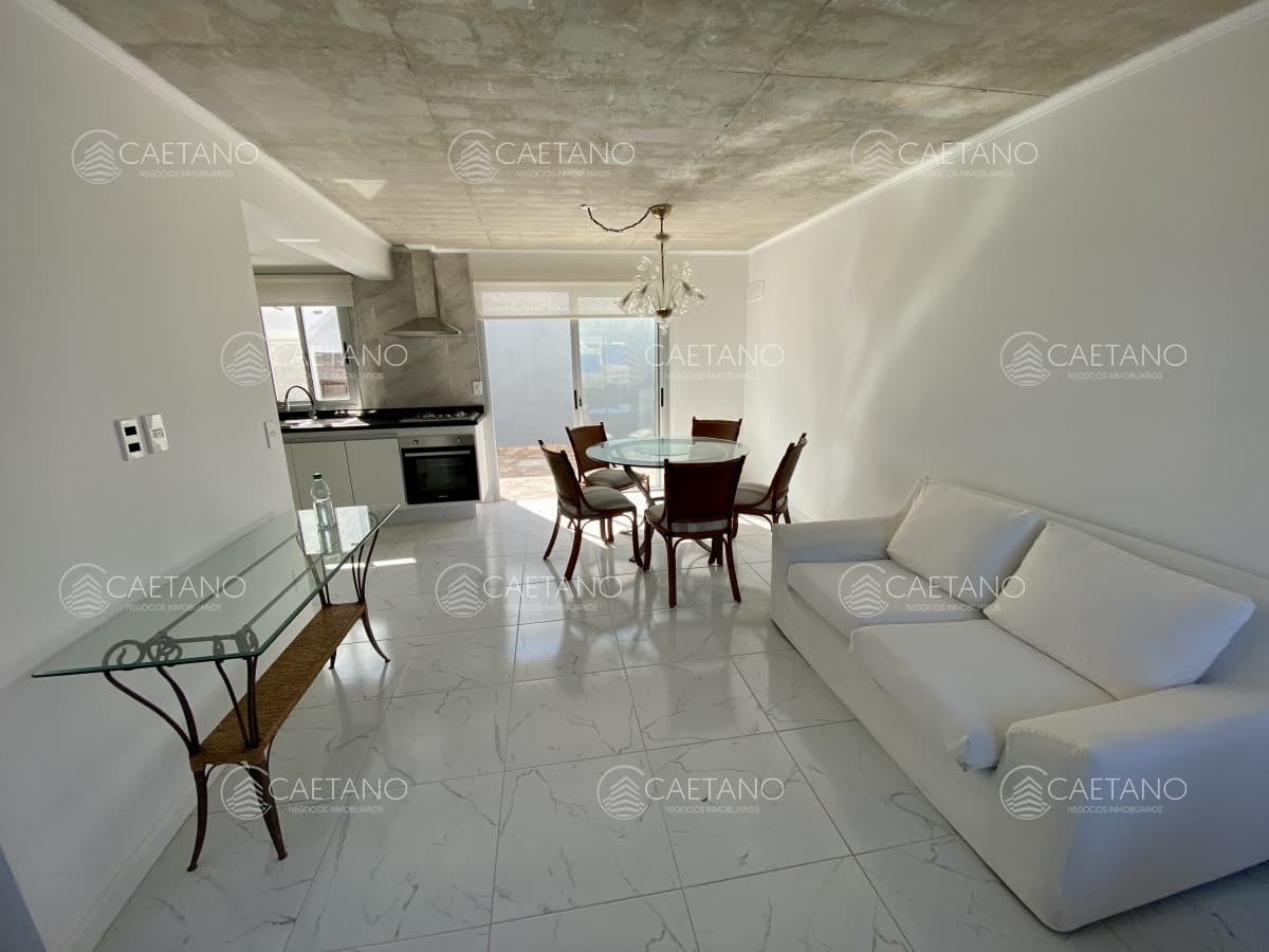 Venta apartamento 2 dormitorios Maldonado — foto 2
