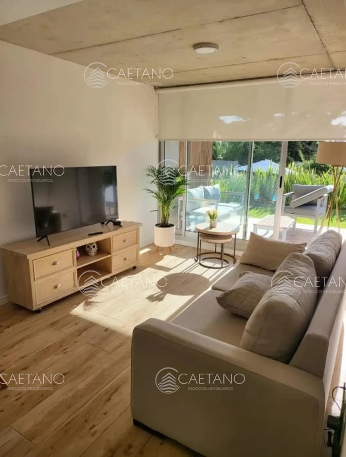 Venta apartamento 2 dormitorios. Playa Mansa, Punta del Este. — foto 2