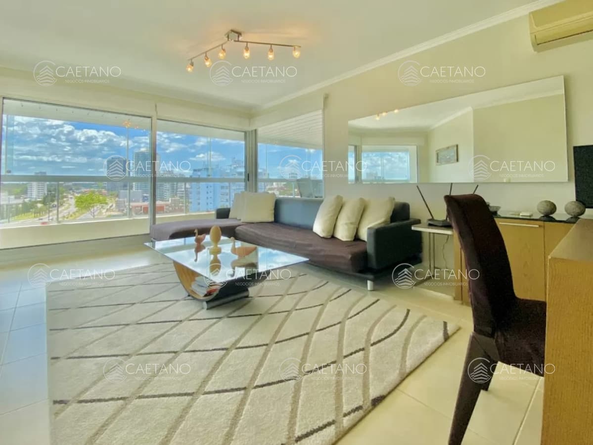 Apartamento en alquiler anual y temporal de tres dormitorios, Punta del Este — foto 2