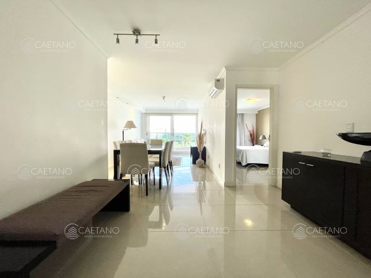 Venta apartamento 2 dormitorios playa mansa Punta del Este — foto 3