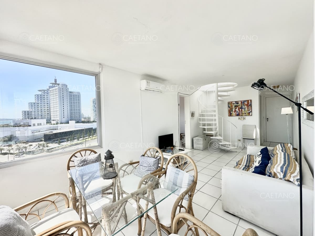 Venta Penthouse - 1 dormitorio y medio + Parrillero - Punta Del Este — foto 3