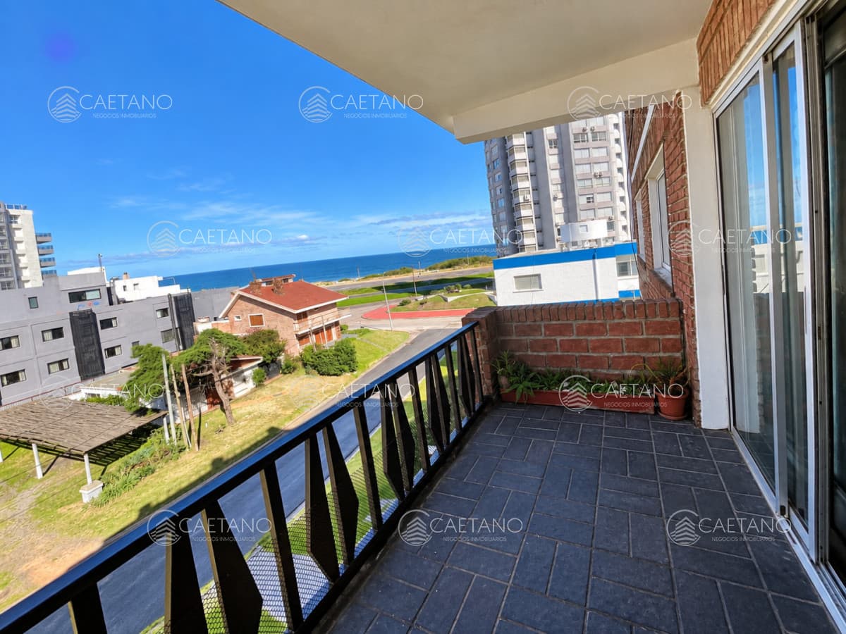 Alquiler anual Apartamento 3 dormotorios Punta Del Este
