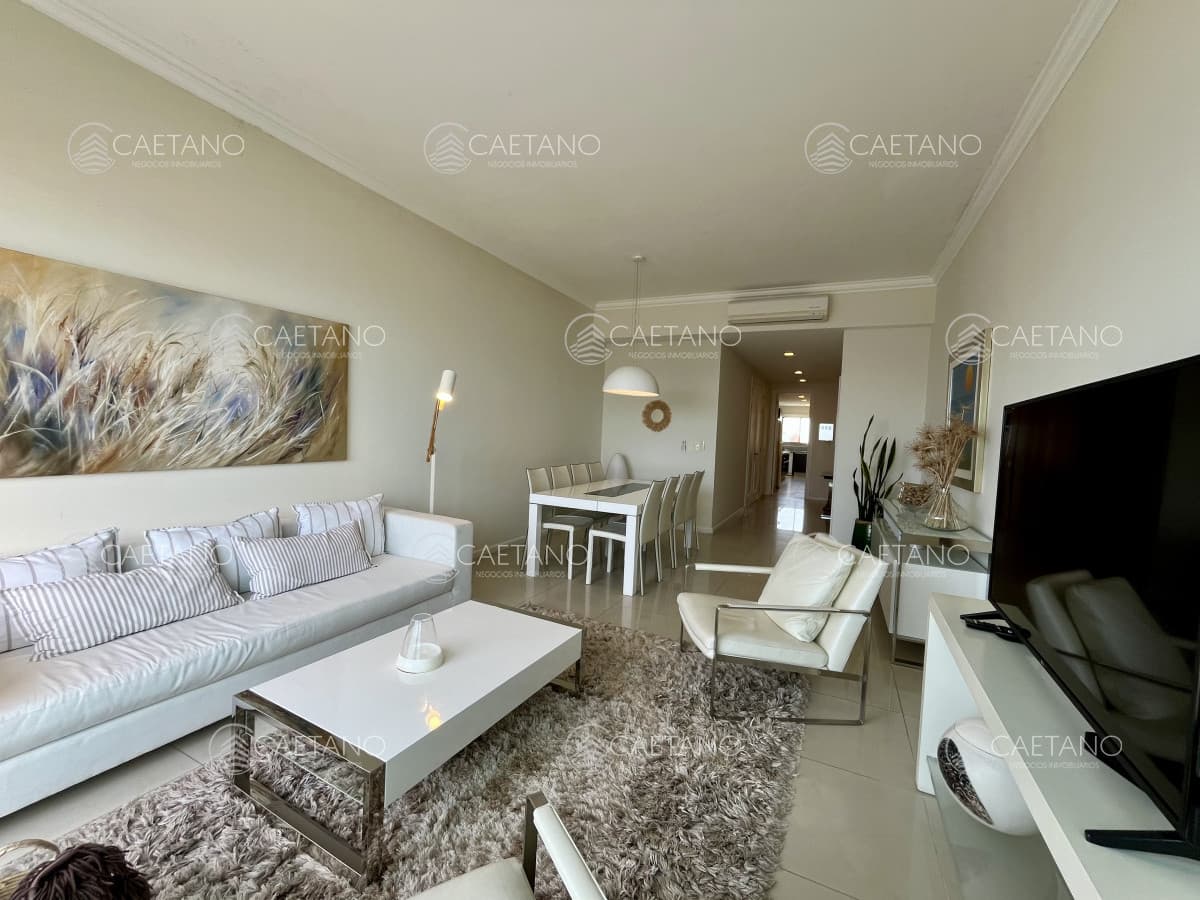 Alquiler apartamento 3 dormitorios PENTHOUSE CENTRAL - IMPERIALE Punta del Este — foto 2