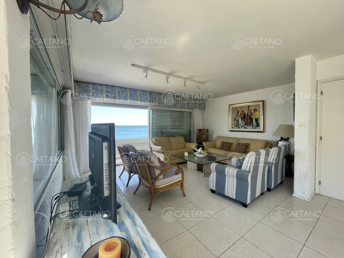 Apartamento en primera línea, Playa Brava, Punta del Este. — foto 2