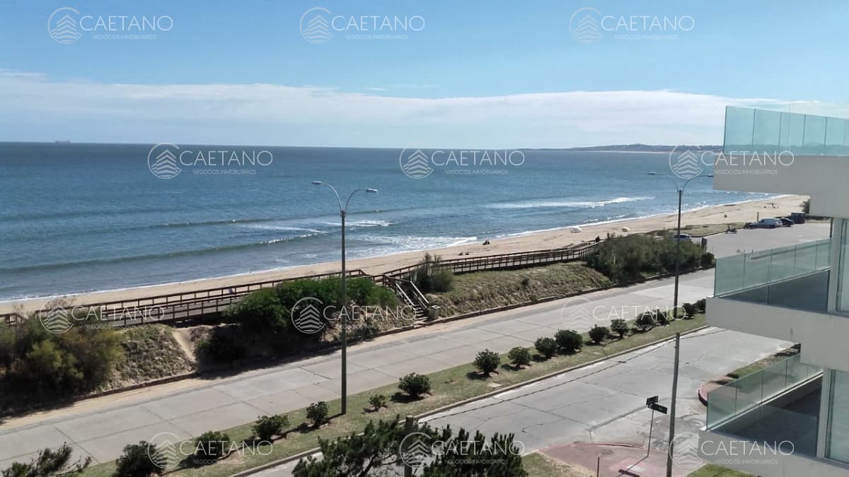 Alquiler temporario apartamento 2 dormitorios, Playa Mansa - Punta del Este — foto 2