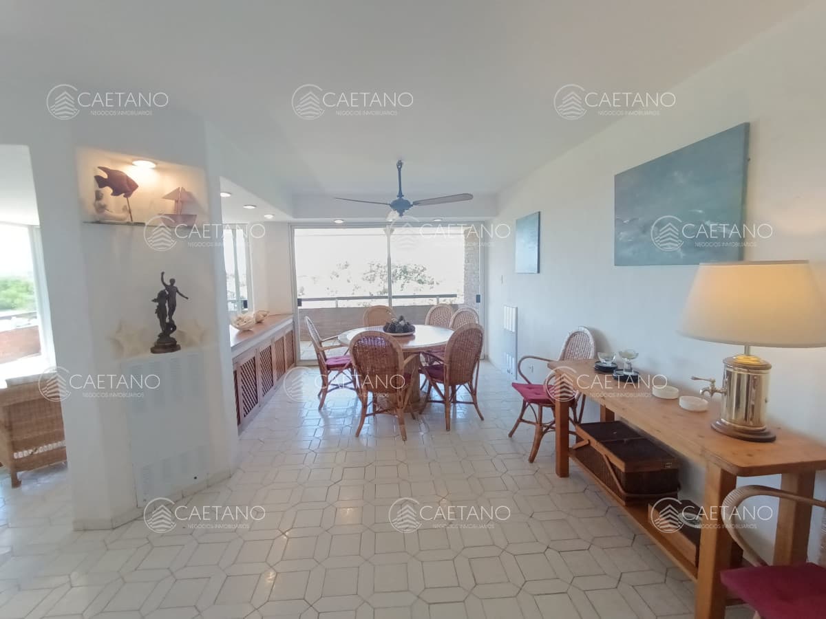 Alquiler temporal apartamento 3 dormitorios + servicio. Playa brava, Punta del Este — foto 3