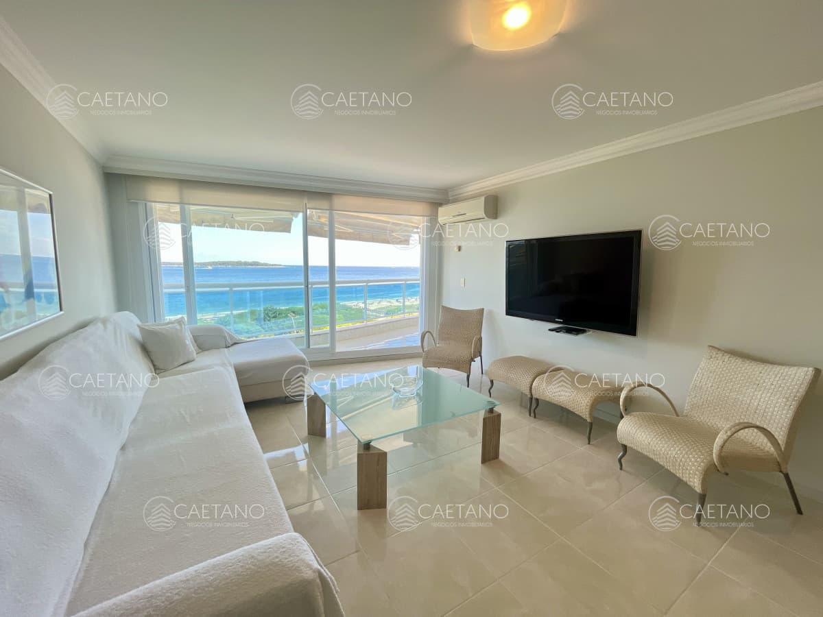 Alquiler anual, invernal y temporal apartamento 2 dormitorios. Playa mansa, Punta del Este. — foto 2