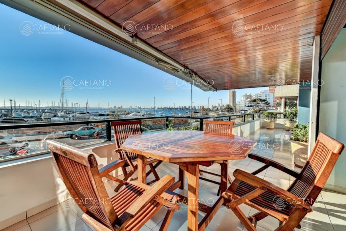 Amplio apartamento frente al puerto de Punta del Este!! — foto 2