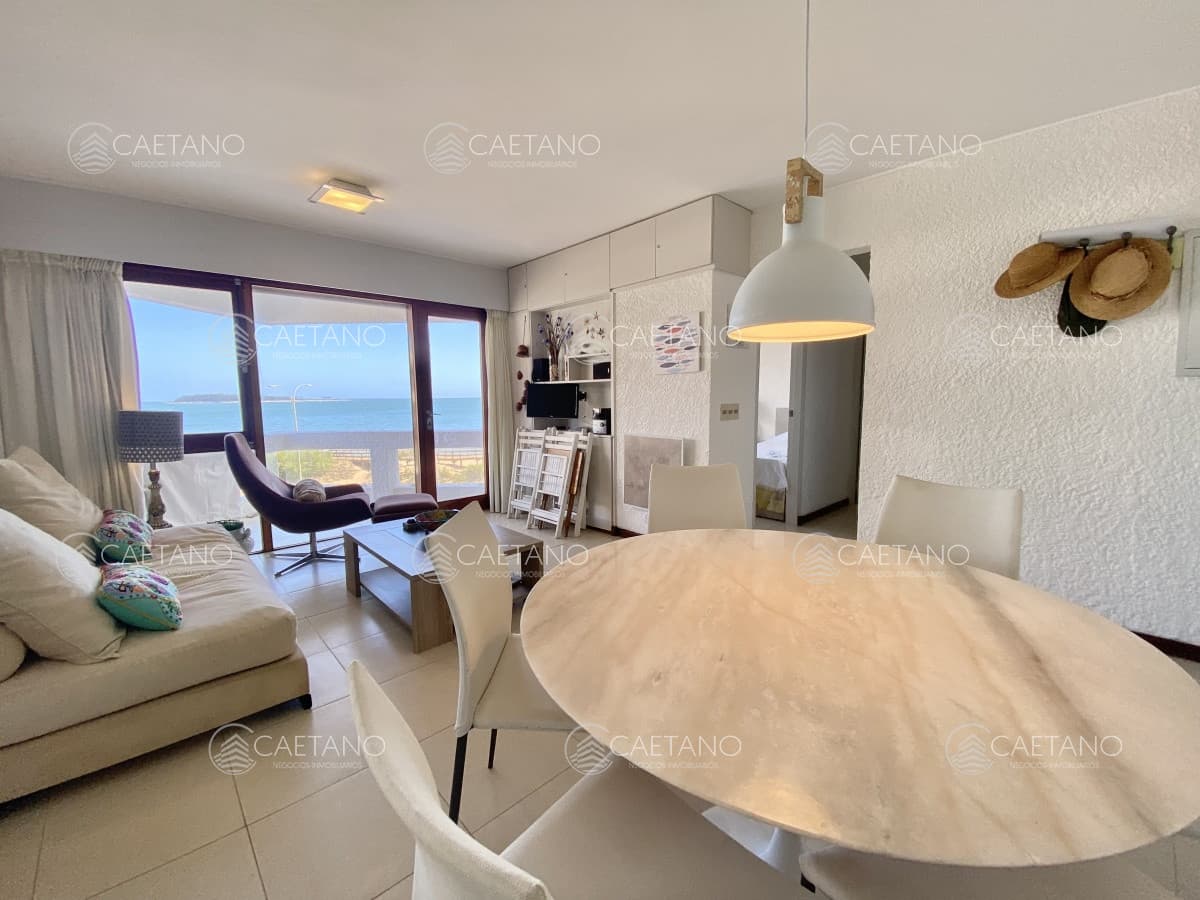 DEPARTAMENTO 2 DORMITORIOS PRIMERA LINEA PLAYA MANSA PUNTA DEL ESTE
