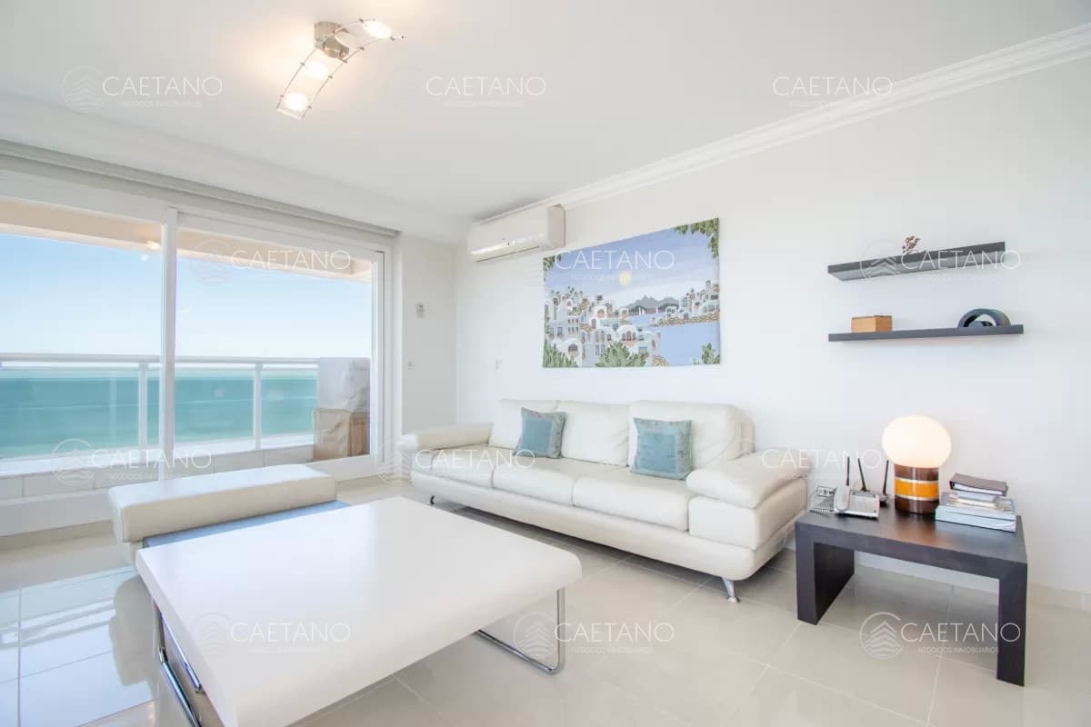 Alquiler de temporada apartamento 3 dormitorios más servicio, playa mansa Punta del Este — foto 2