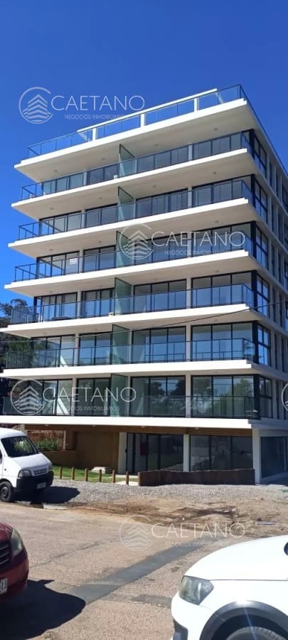 Venta apartamento 2 dormitorios punta del este