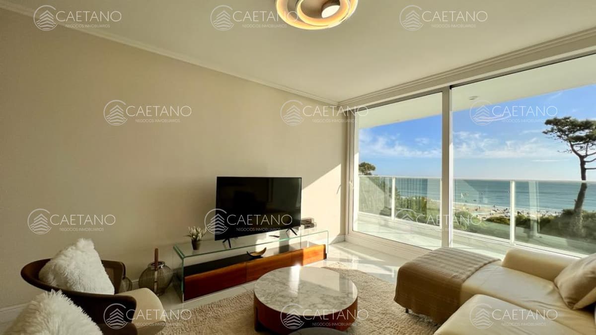 Venta apartamento 3 dormitorios playa mansa Punta del Este — foto 2