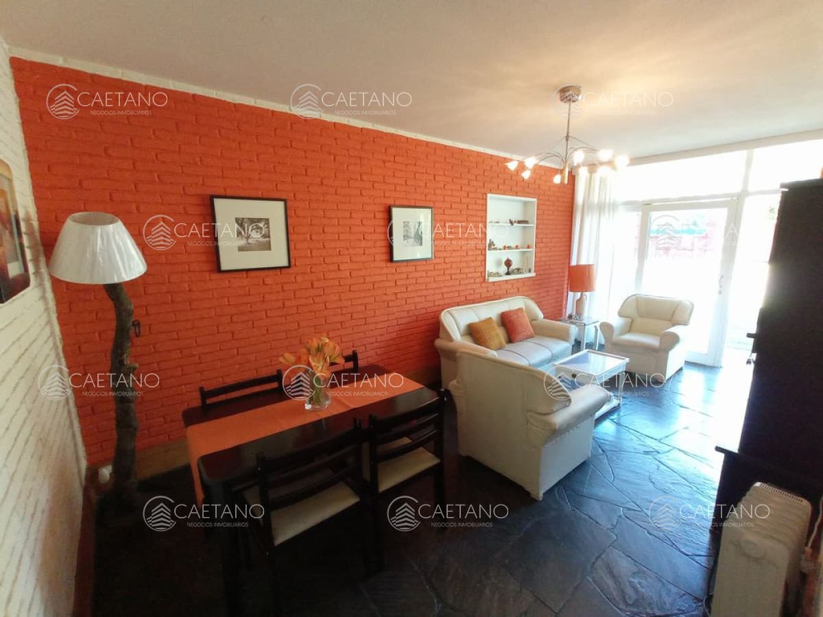 Excelente planta baja de 2 dormitorios y 2 baños en zona residencial , bajos gastos de mantenimiento — foto 3
