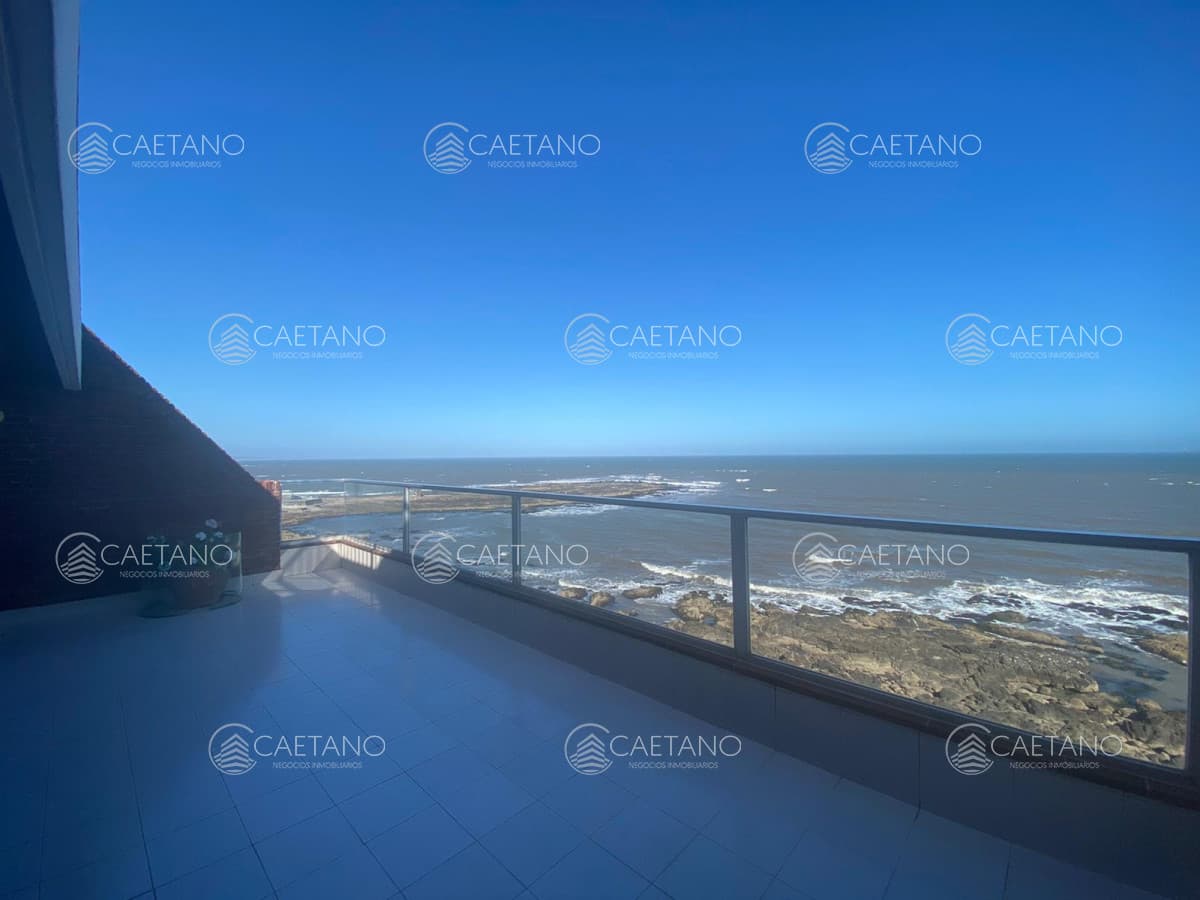 Pent-house de lujo sobre el mar en península de Punta del Este — foto 2