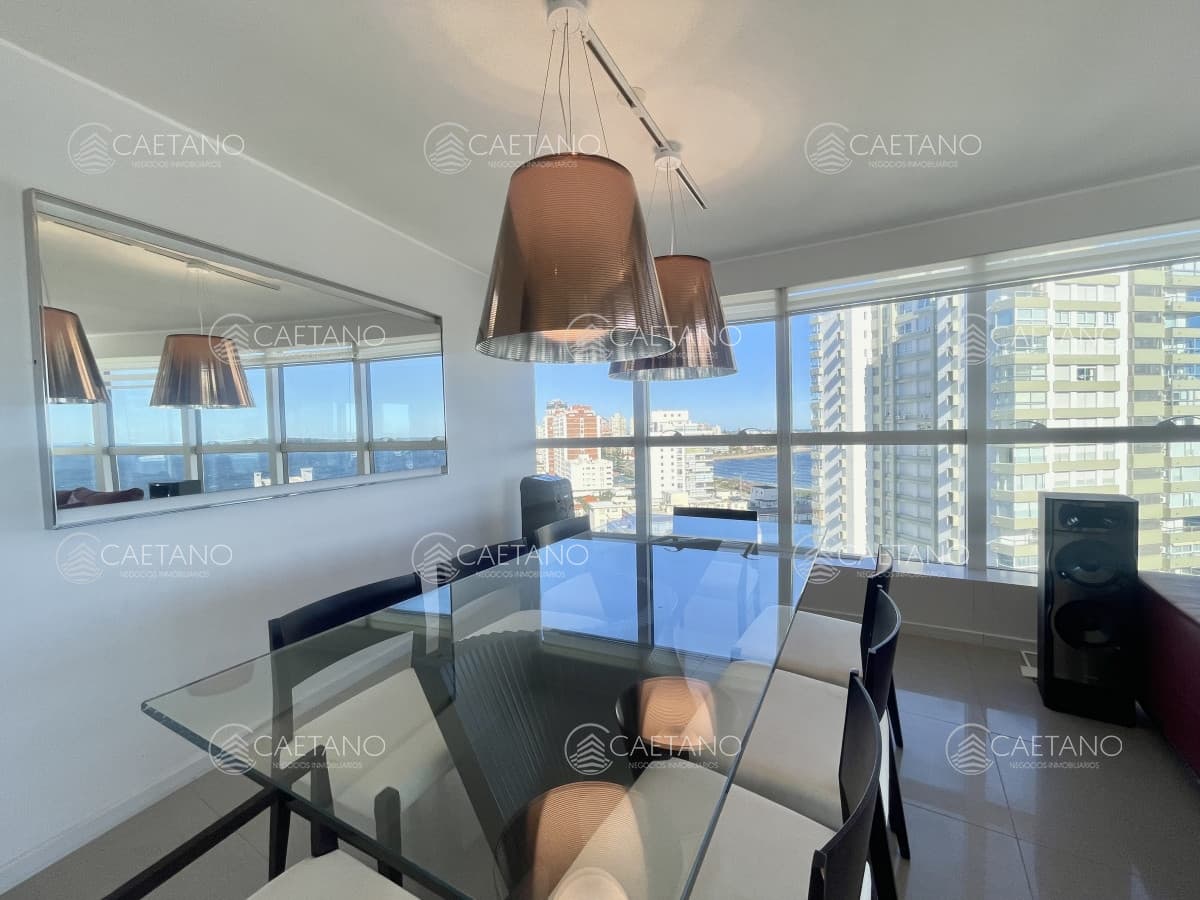 Venta Departamento - 3 dormitorios + servicio - Punta Del Este -  Playa Mansa — foto 2