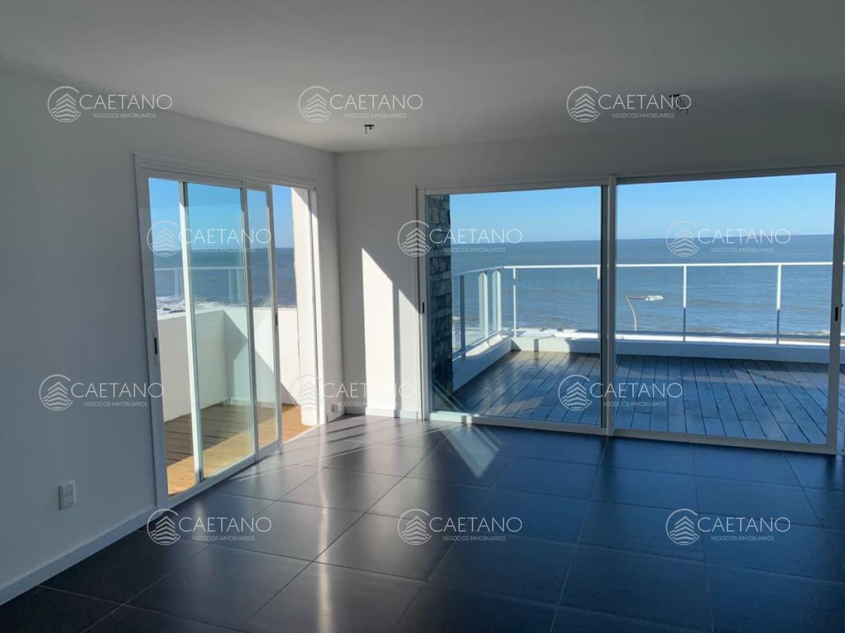 Excepcional penthouse duplex enfrente al mar! — foto 2
