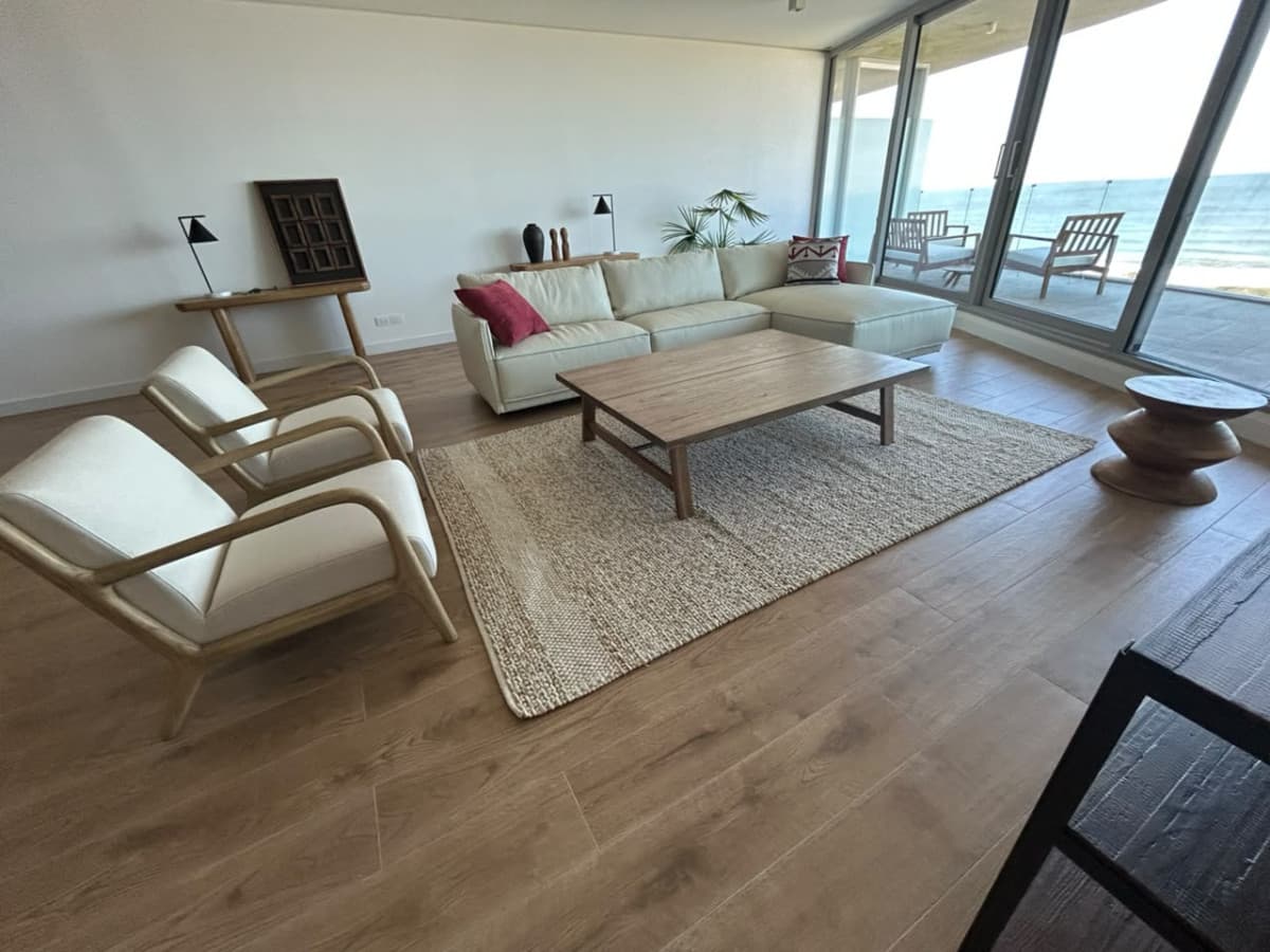 Venta apartamento Punta del Este con vista al mar. 4 dormitorios