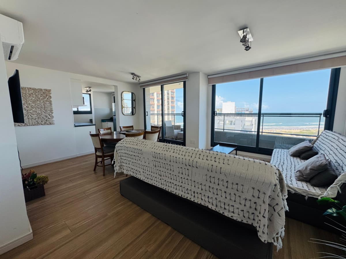 Venta apartamento 2 dormitorios. Playa Brava