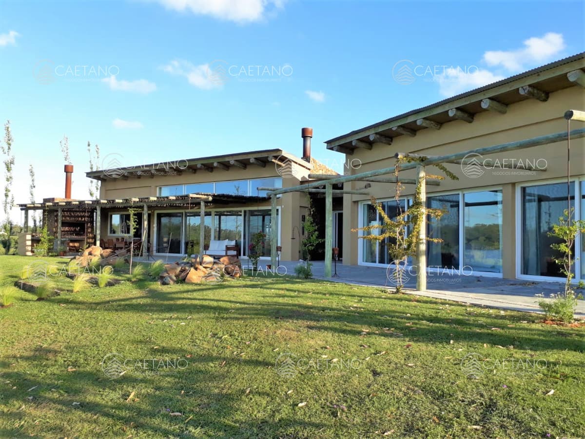 Venta casa 4 dormitorios. Pueblo mío, Manantiales. — foto 2