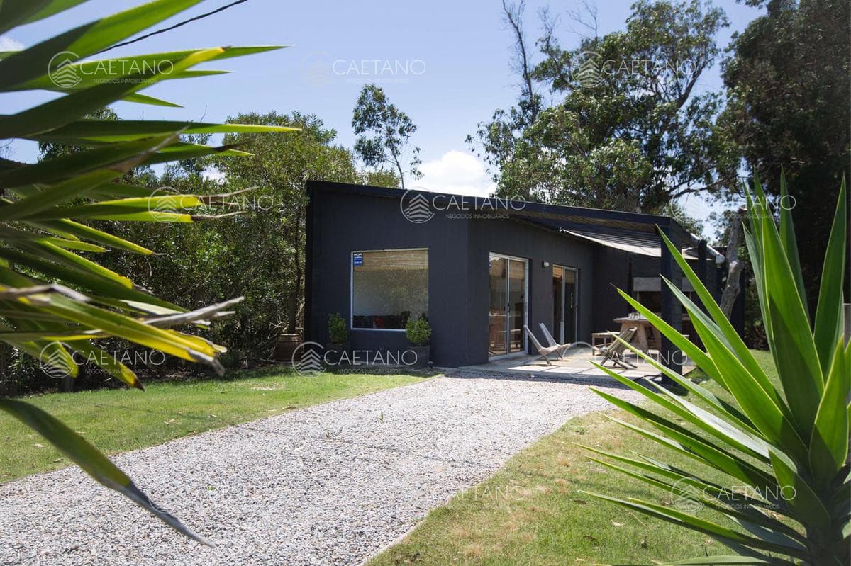 Casa de 3 dormitorios en venta Santa Mónica