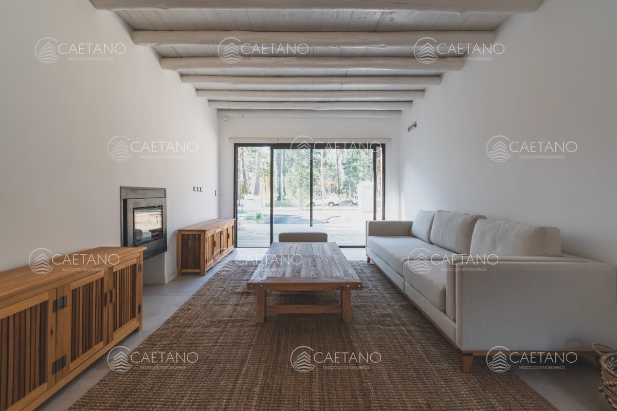 Venta casa 3 dormitorios Parque Burnett