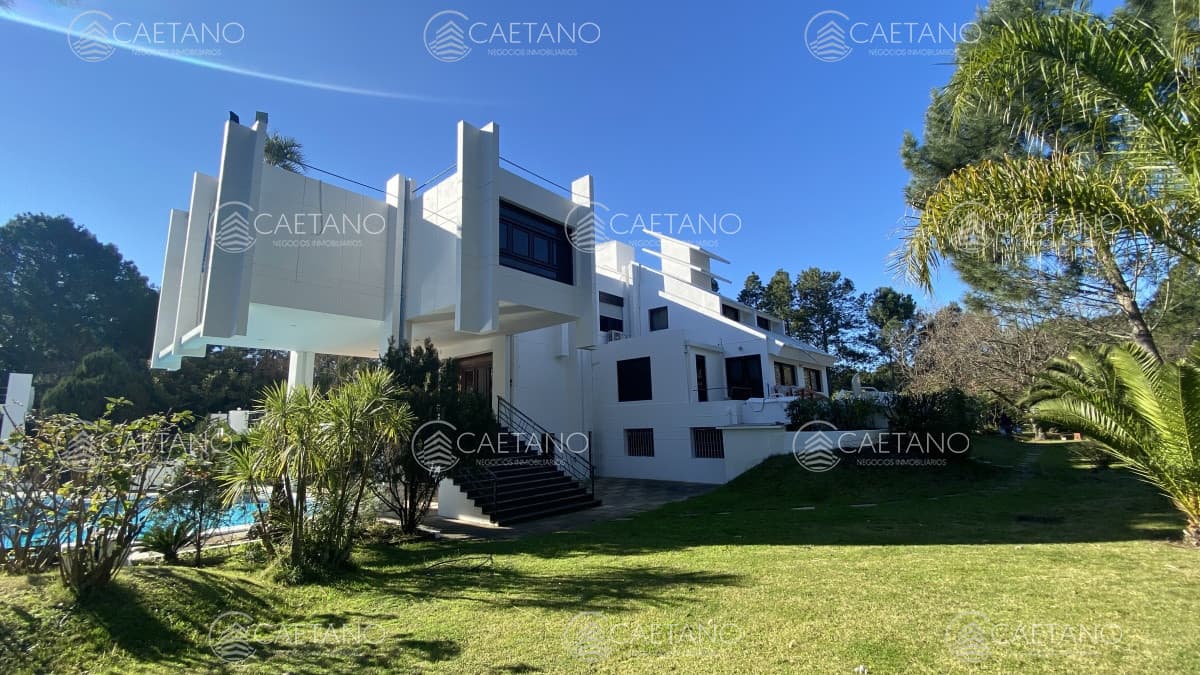 Espectacular residencia en Punta Ballena. — foto 2