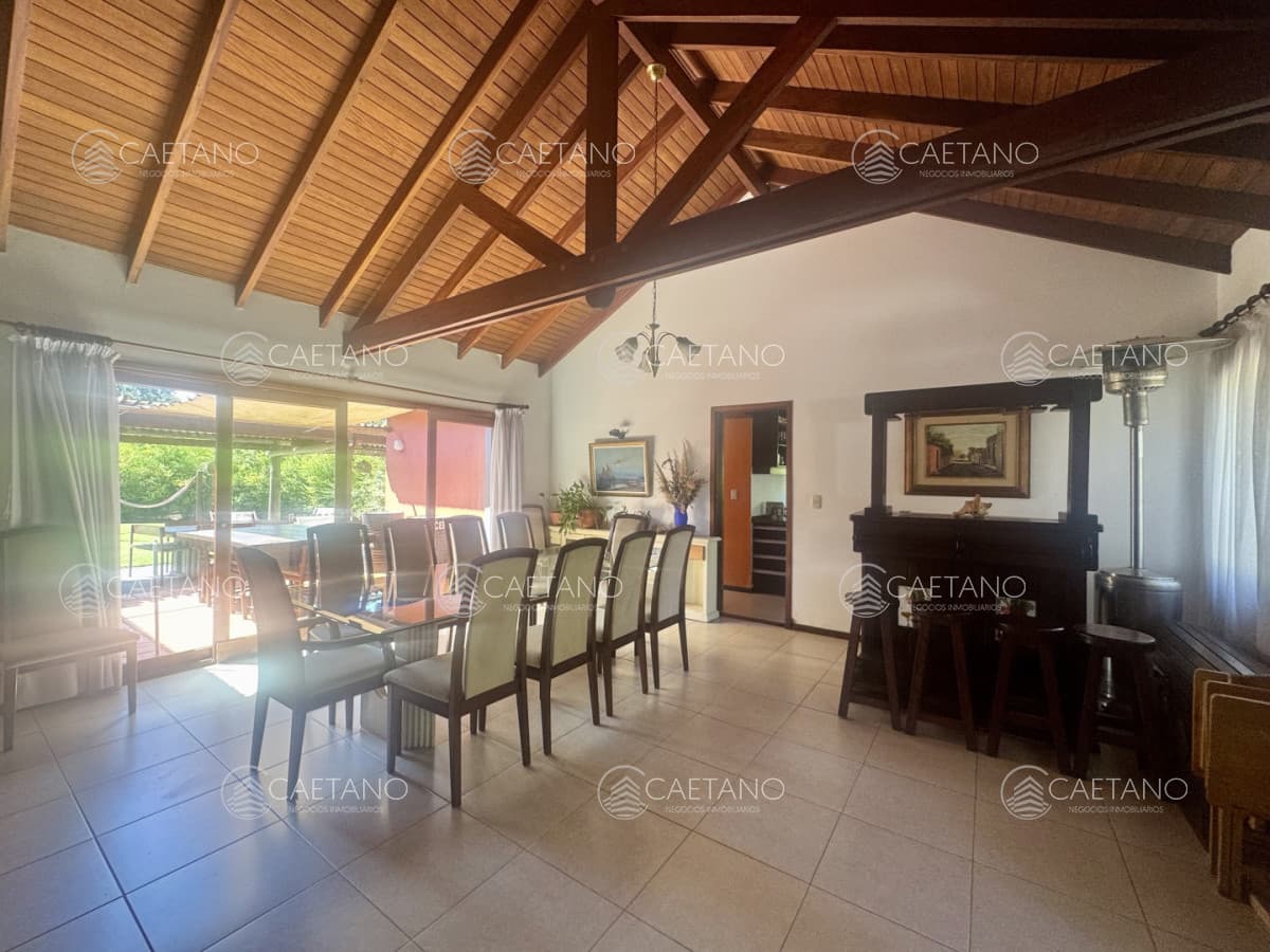 Venta. Casa. 4 dormitorios — foto 3