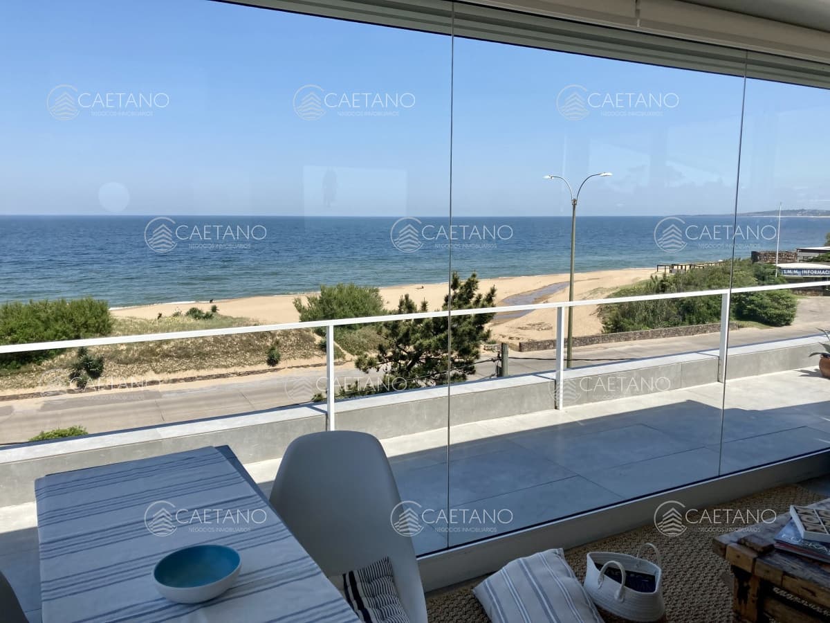 Casa Punta del Este en primera linea de la mansa — foto 3