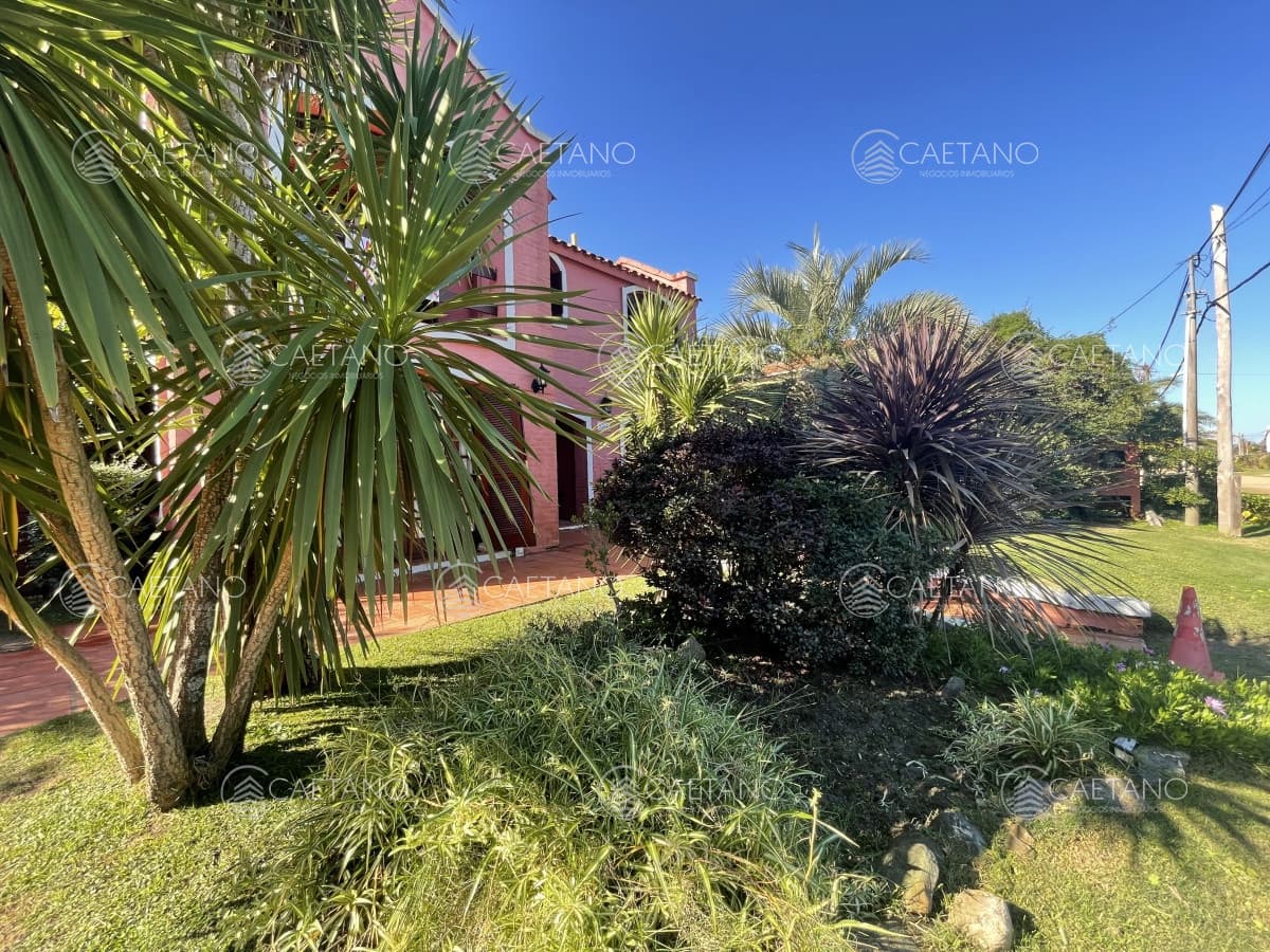 Venta Casa -  5 dormitorios 3 baños - Portezuelo, Punta Ballena — foto 2